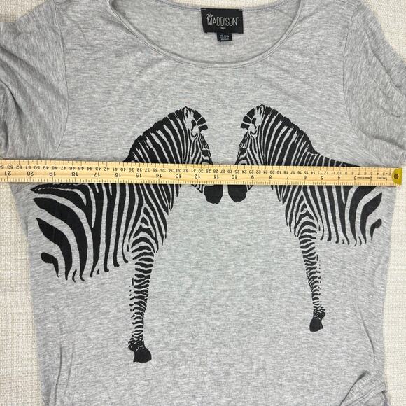 Mia Maddison Women's Gray Zebra Short Sleeve Top‎ Size XL - Picture 5 of 6